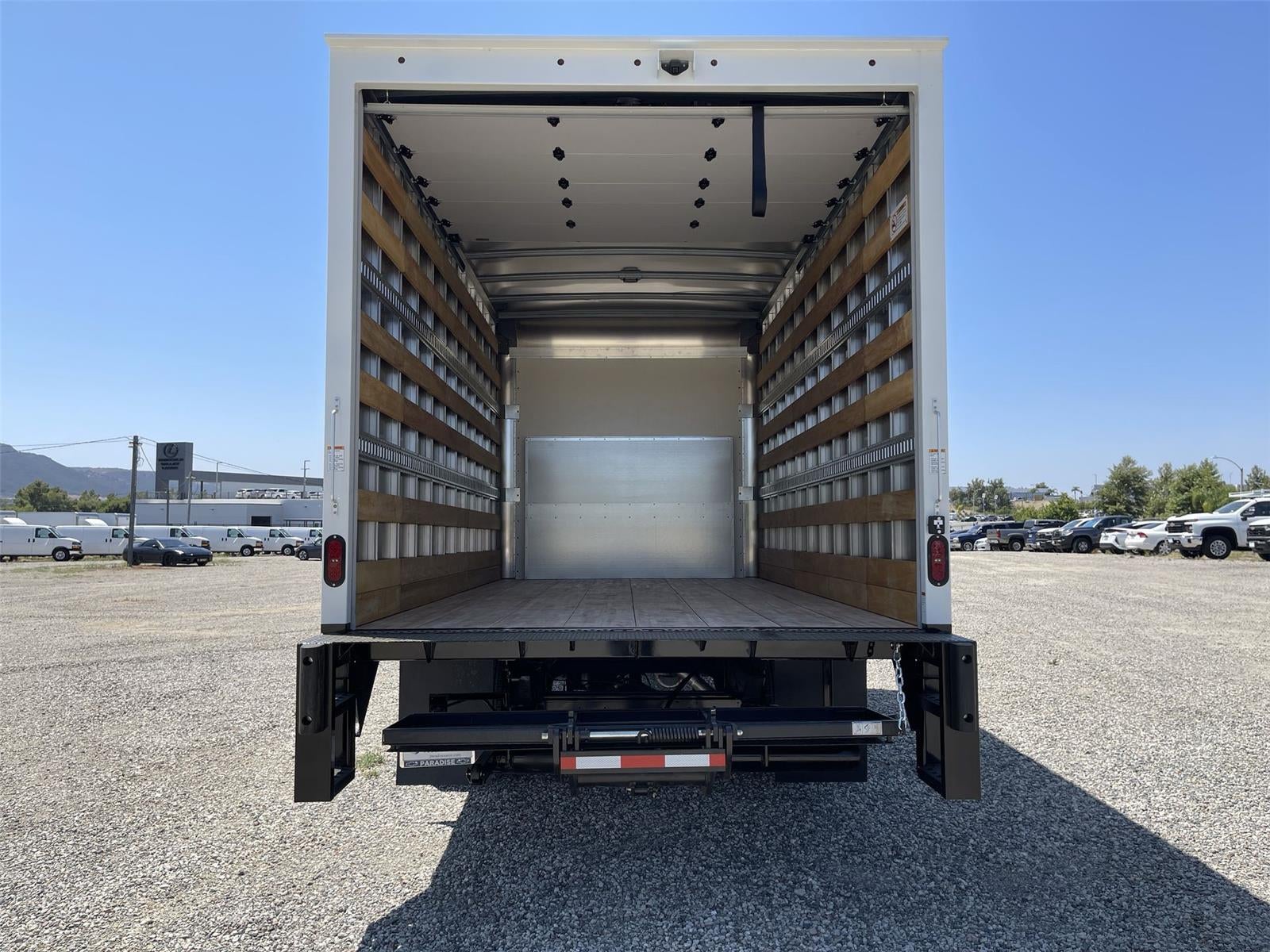 2025 Chevrolet Express Cutaway 3500 1WT