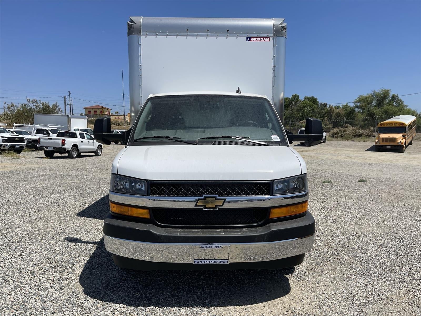 2025 Chevrolet Express Cutaway 3500 1WT