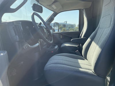 2026 Chevrolet Express Cutaway 4500 2WT