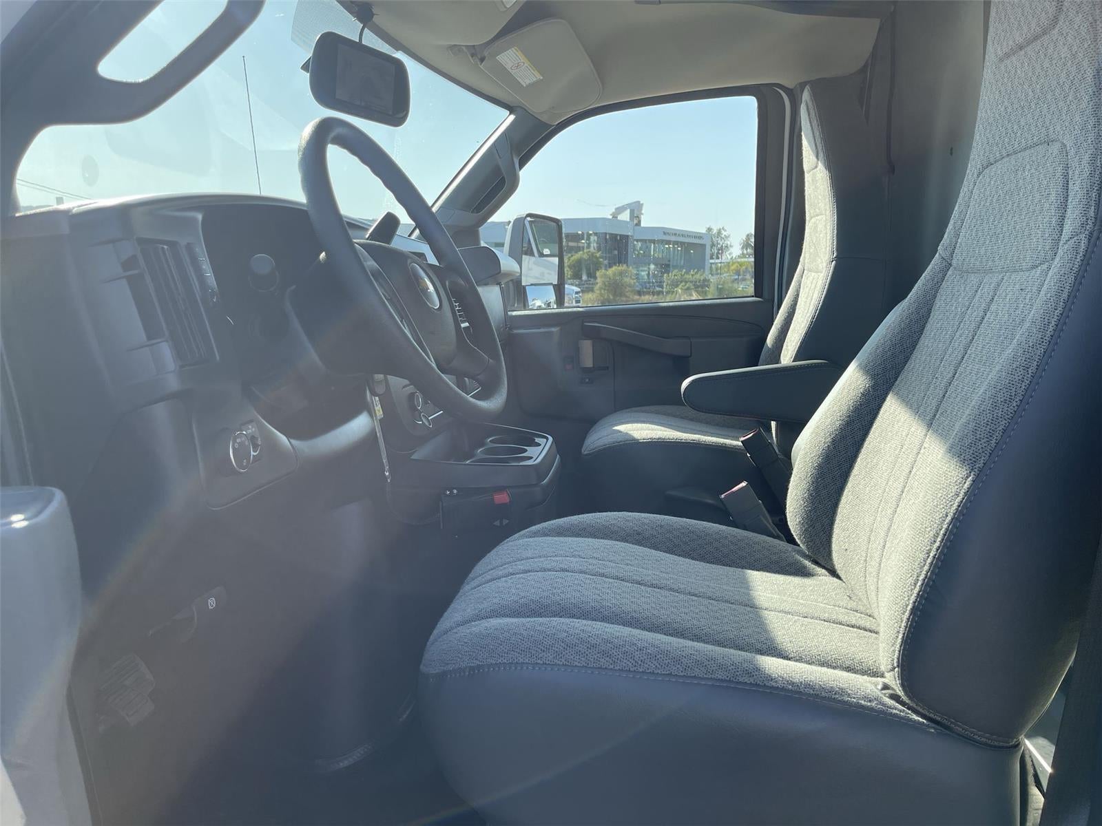 2026 Chevrolet Express Cutaway 4500 2WT