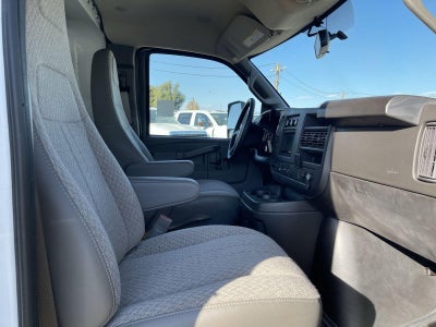 2024 Chevrolet Express Cutaway 4500 2WT