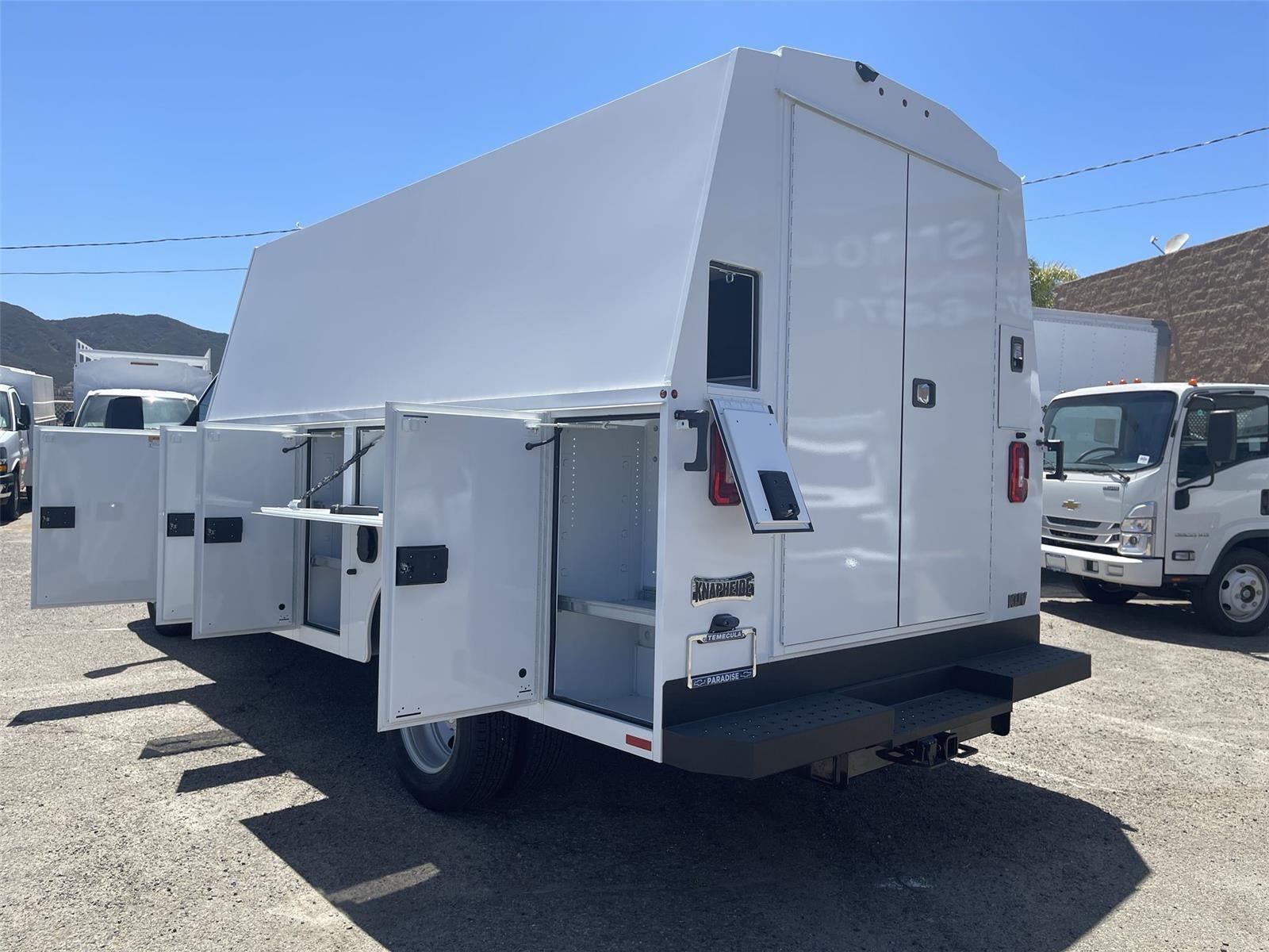 2026 Chevrolet Express Cutaway 4500 2WT