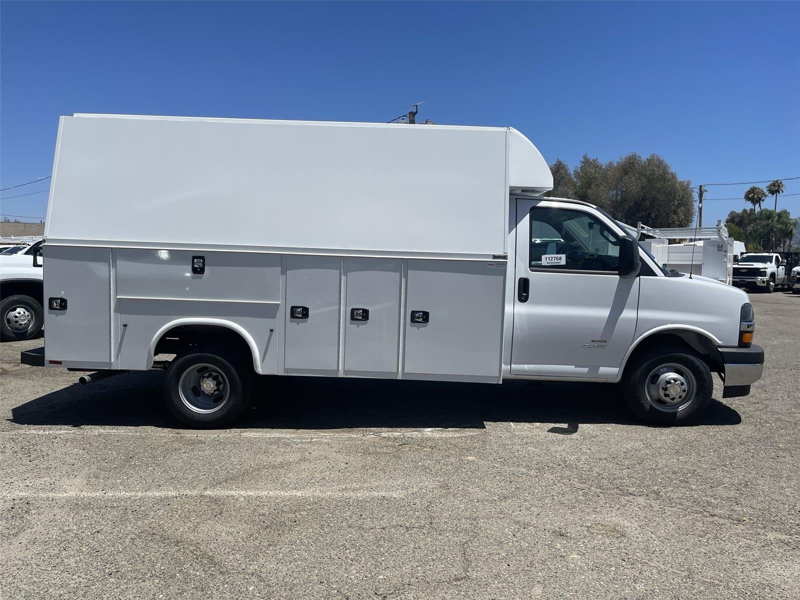 2026 Chevrolet Express Cutaway 4500 2WT
