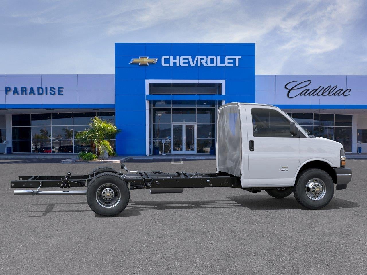 2026 Chevrolet Express Cutaway 4500 2WT
