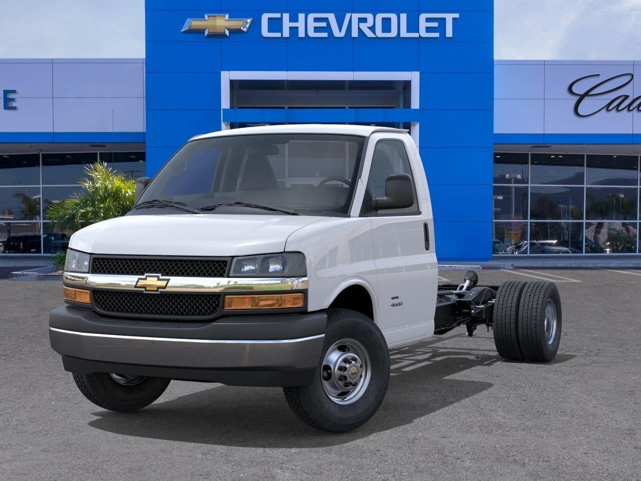 2026 Chevrolet Express Cutaway 4500 2WT