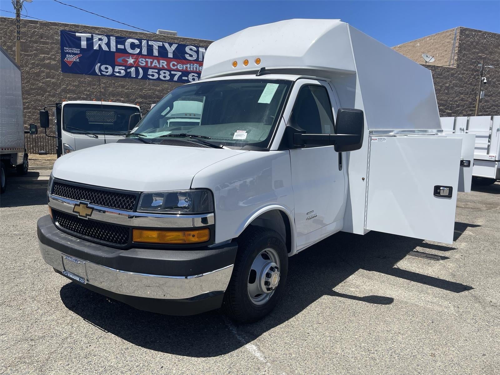 2026 Chevrolet Express Cutaway 4500 2WT