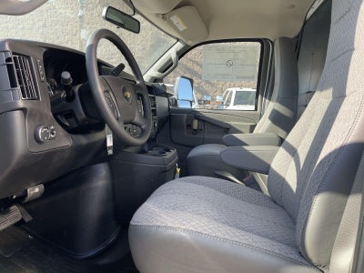 2026 Chevrolet Express Cutaway 4500 2WT