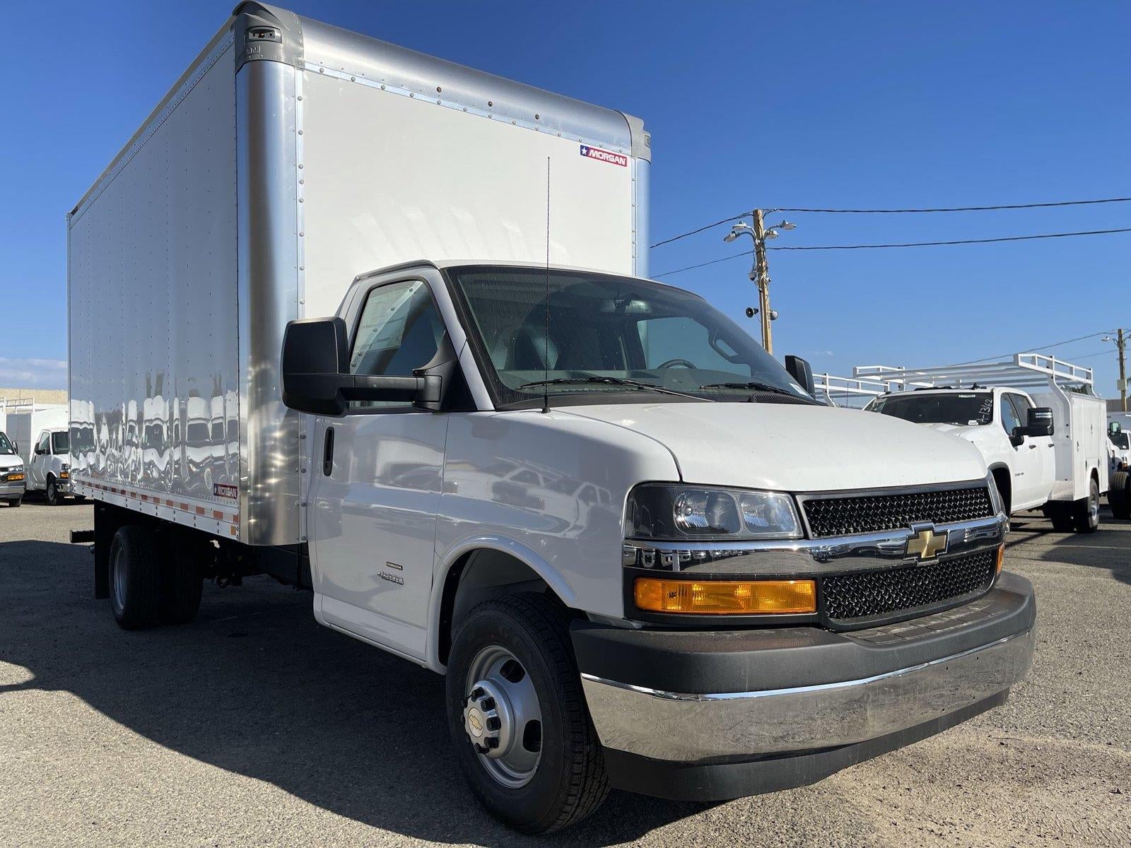 2026 Chevrolet Express Cutaway 4500 2WT