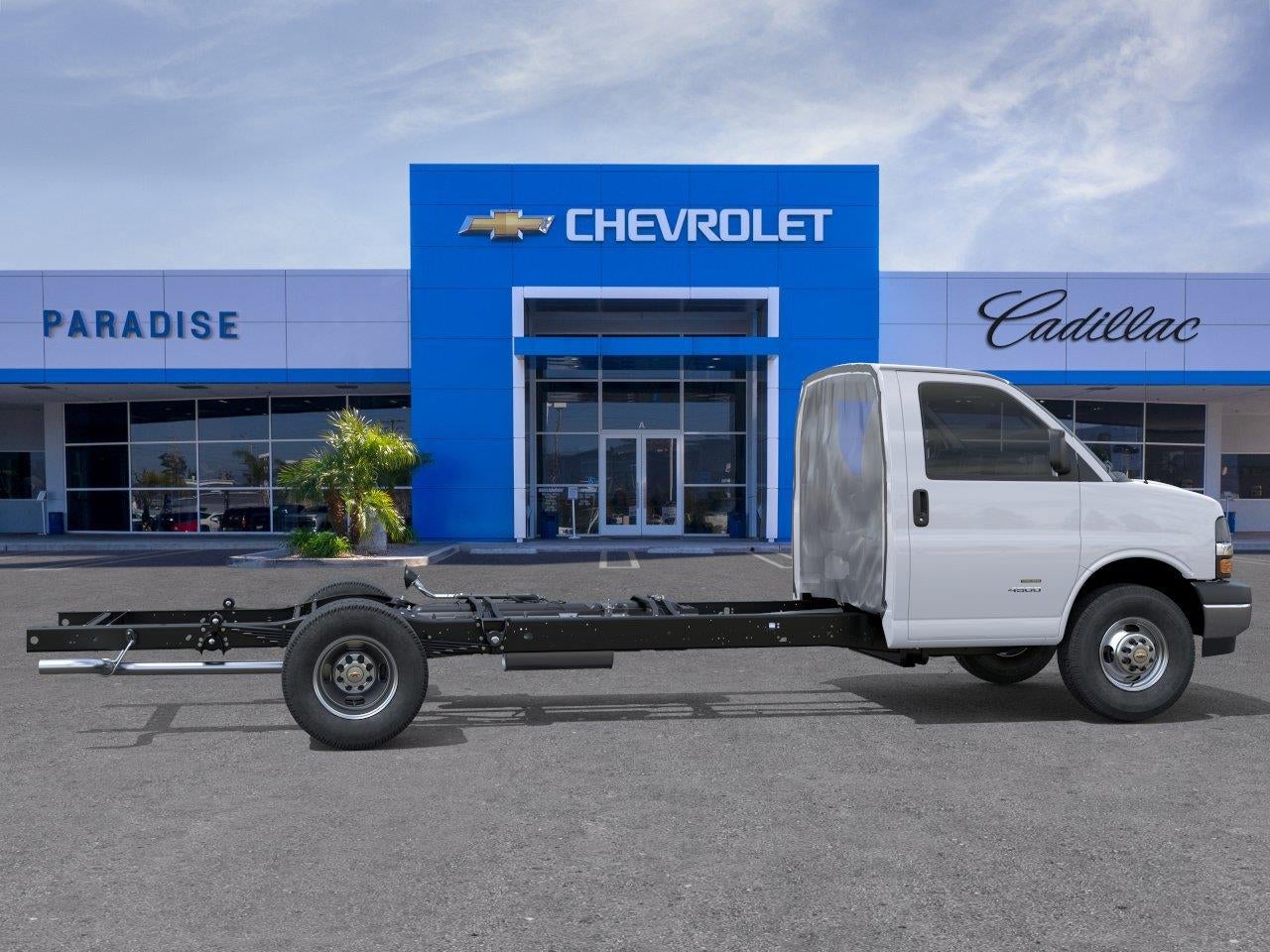 2026 Chevrolet Express Cutaway 4500 2WT
