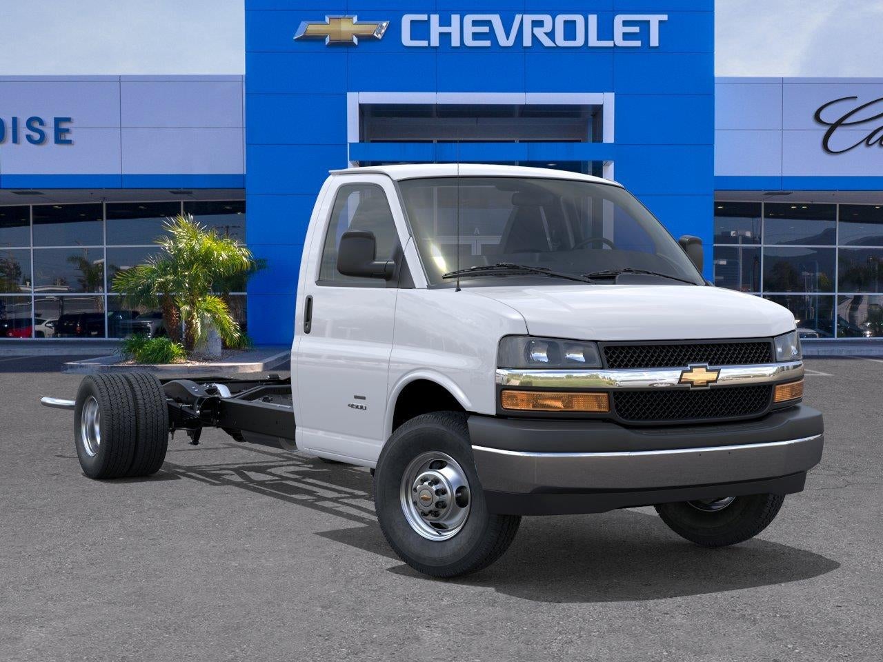 2026 Chevrolet Express Cutaway 4500 2WT