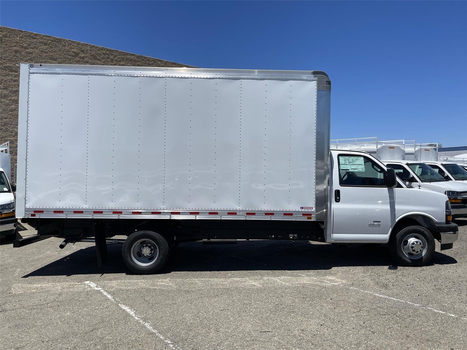 2026 Chevrolet Express Cutaway 4500 2WT