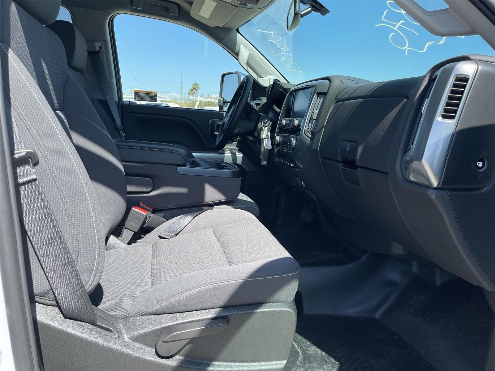 2026 Chevrolet Silverado 5500 HD LT