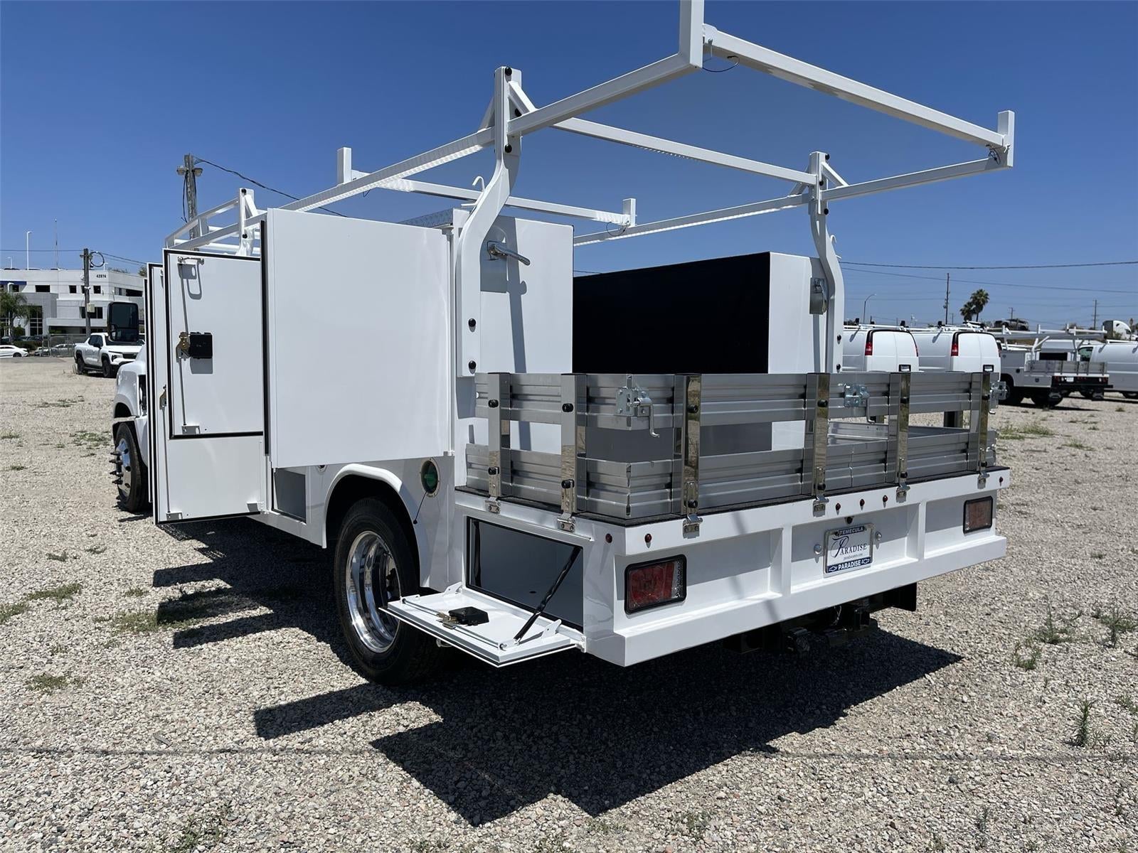 2026 Chevrolet Silverado 5500 HD LT