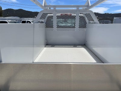 2025 Chevrolet Silverado 5500 HD Work Truck
