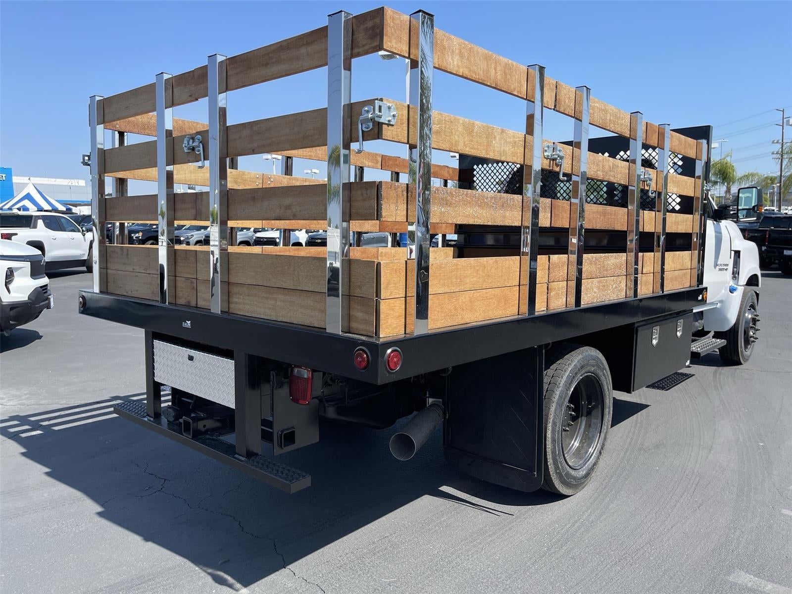 2025 Chevrolet Silverado 5500 HD Work Truck