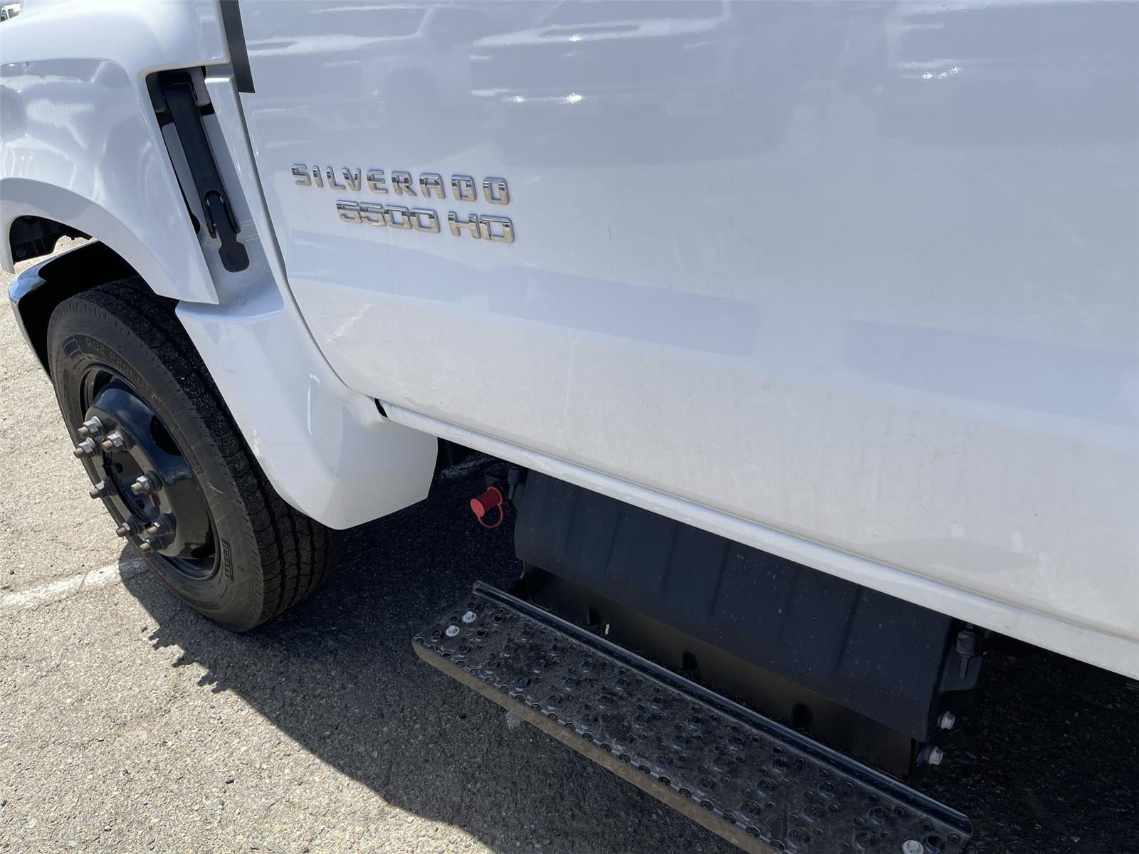2025 Chevrolet Silverado 5500 HD Work Truck