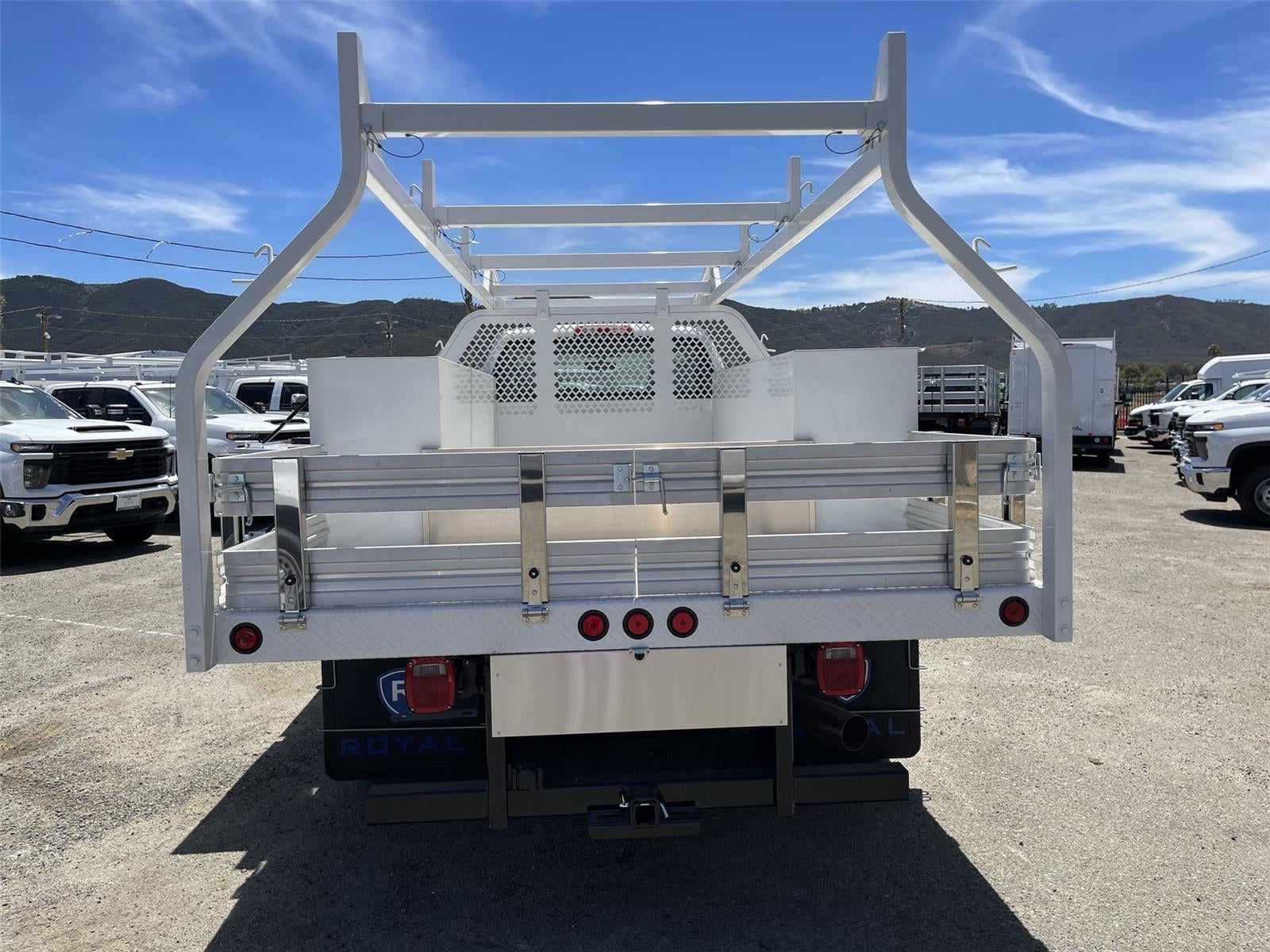 2025 Chevrolet Silverado 5500 HD Work Truck