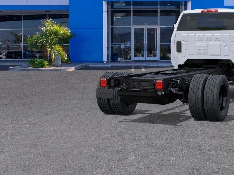 2025 Chevrolet Silverado 5500 HD Work Truck