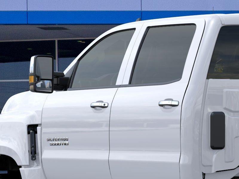 2026 Chevrolet Silverado 5500 HD LT