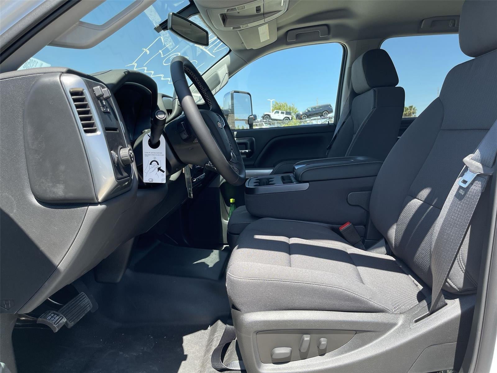 2026 Chevrolet Silverado 5500 HD LT