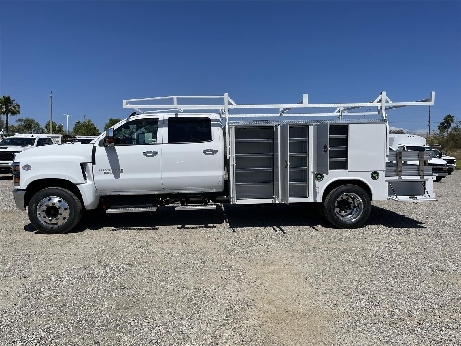 2026 Chevrolet Silverado 5500 HD LT