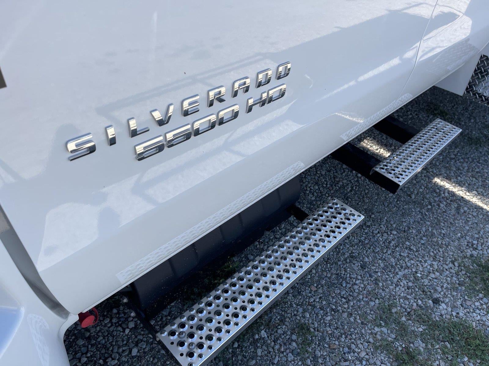2026 Chevrolet Silverado 5500 HD LT