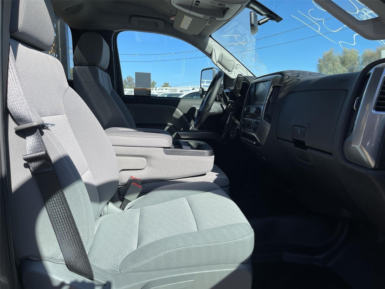 2025 Chevrolet Silverado 4500 HD LT