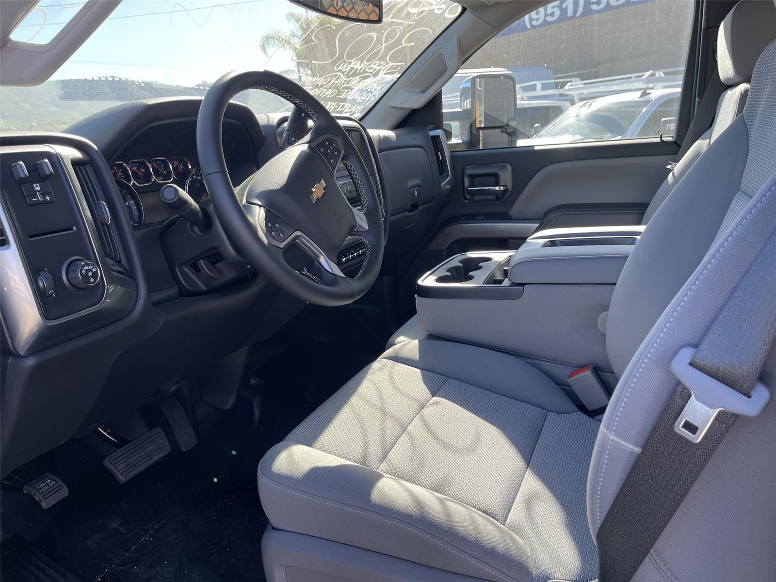 2025 Chevrolet Silverado 4500 HD LT