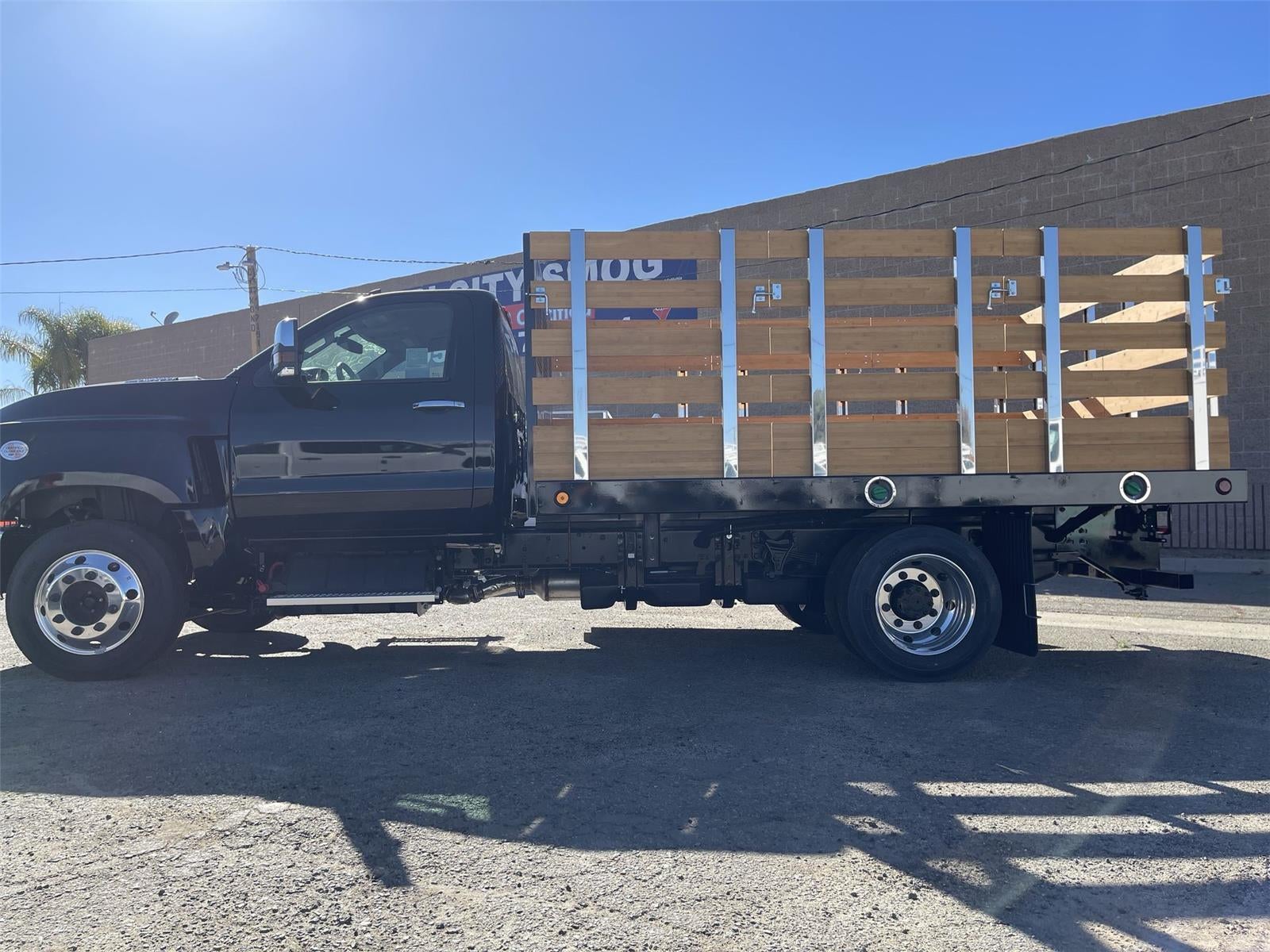 2025 Chevrolet Silverado 4500 HD LT