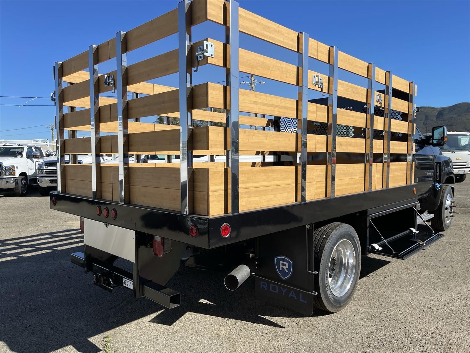 2025 Chevrolet Silverado 4500 HD LT