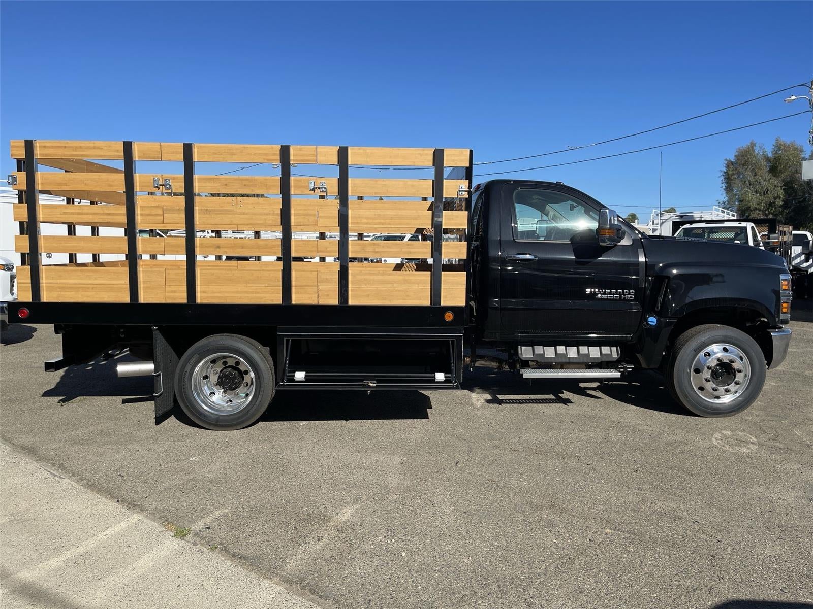 2025 Chevrolet Silverado 4500 HD LT