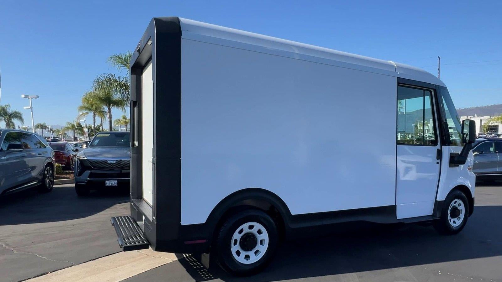 2025 Chevrolet BrightDrop 400 FWD 400