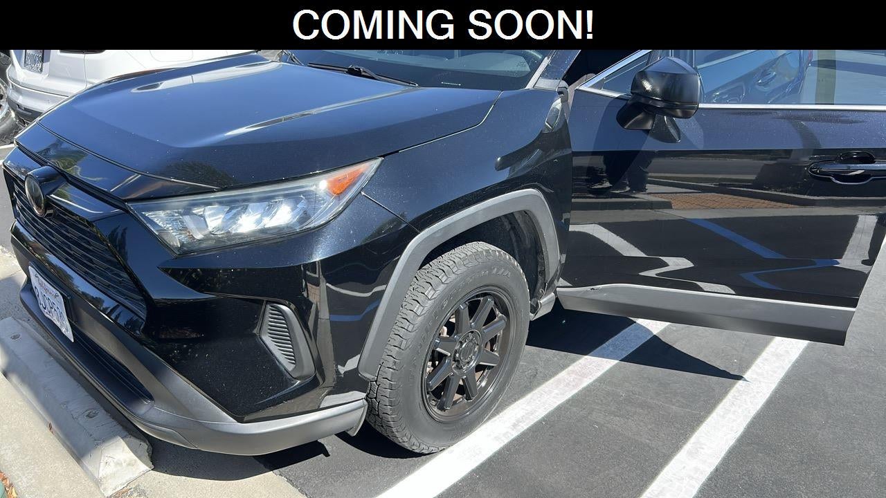 2019 Toyota RAV4 LE