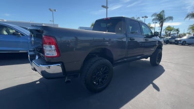 2022 RAM 2500 Tradesman Crew Cab 4x4 6'4" Box