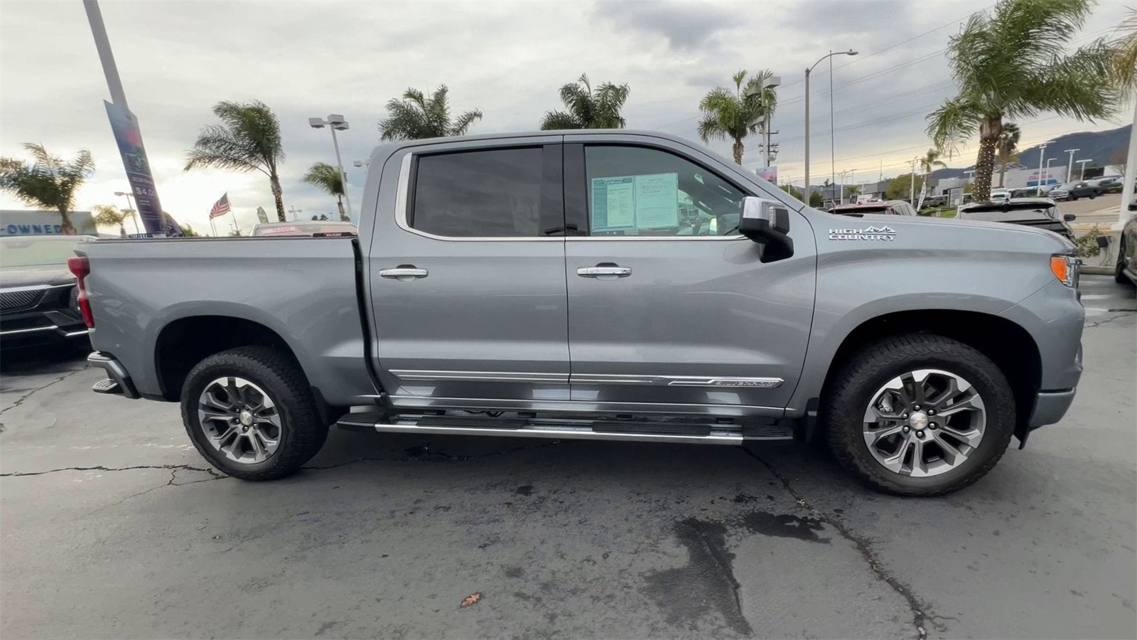2023 Chevrolet Silverado 1500 High Country