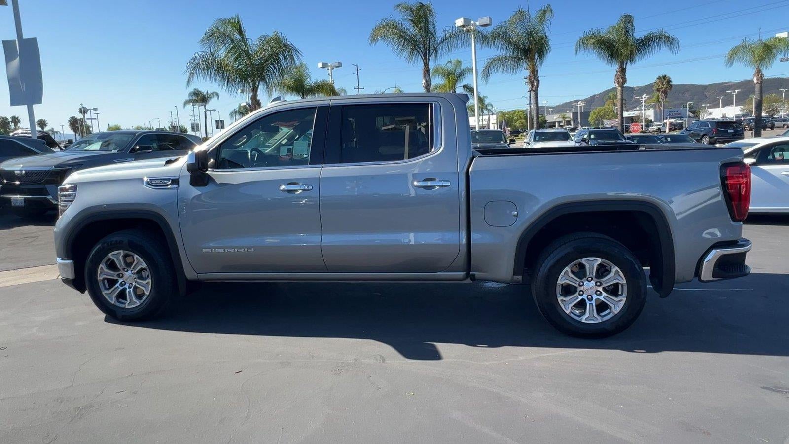 2025 GMC Sierra 1500 SLT