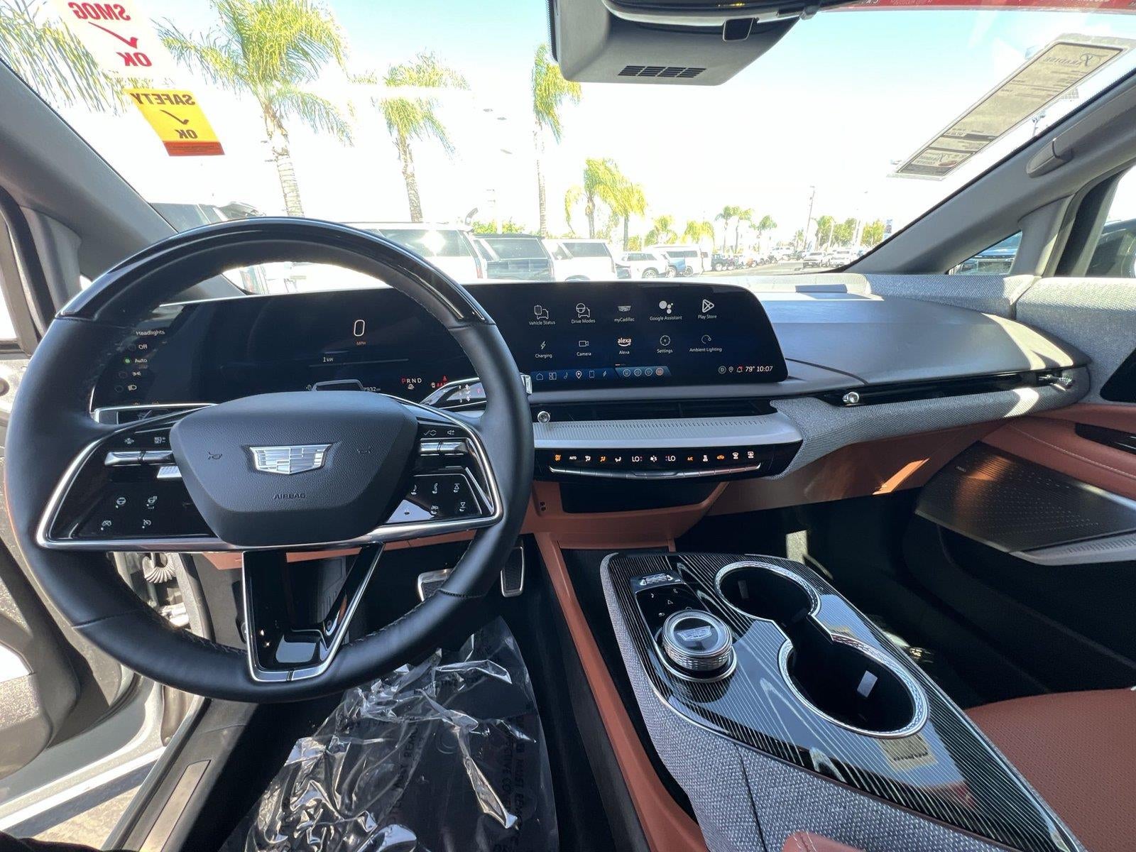 2025 Cadillac OPTIQ Sport 2