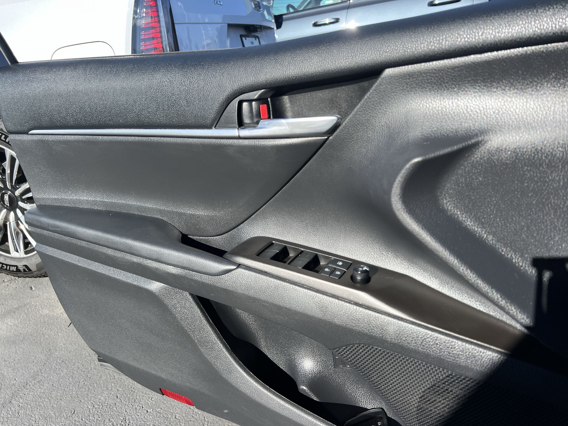 2021 Toyota Camry SE Hybrid