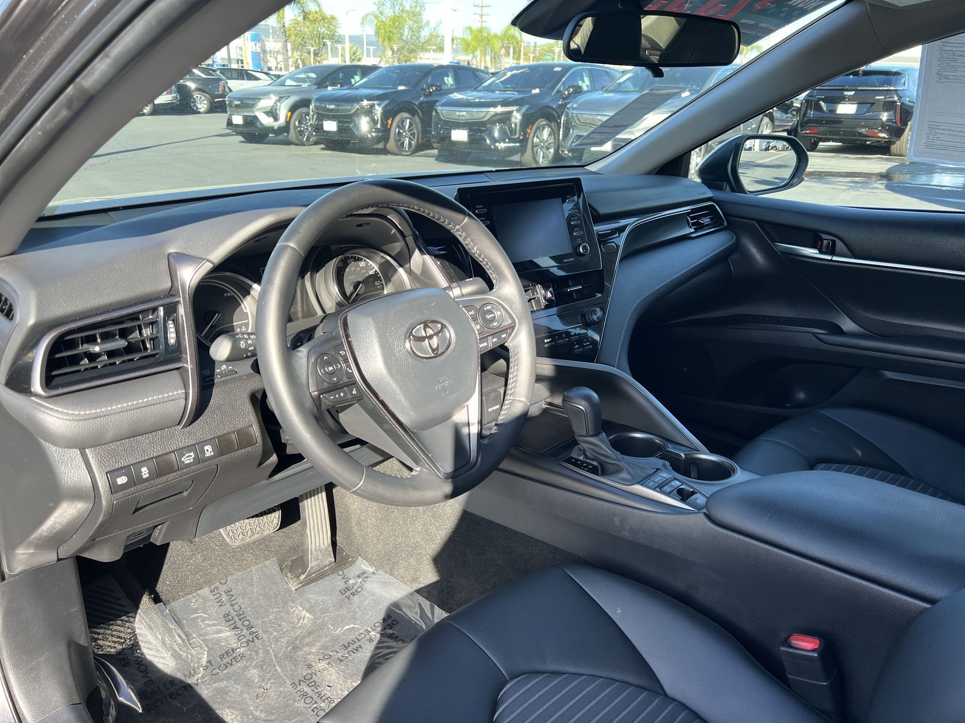 2021 Toyota Camry SE Hybrid