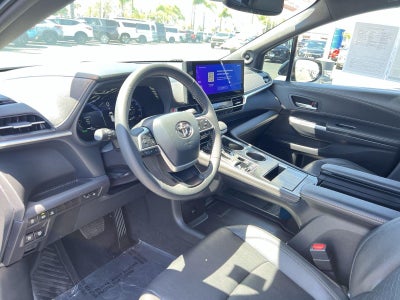 2025 Toyota Sienna XSE