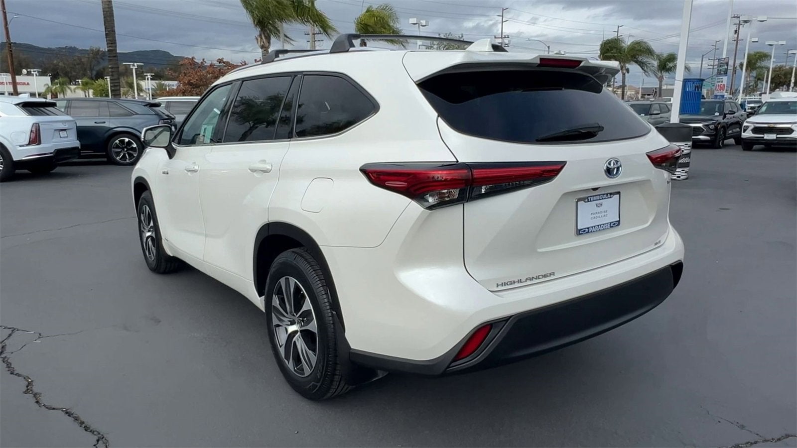 2021 Toyota Highlander Hybrid XLE