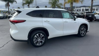 2021 Toyota Highlander Hybrid XLE