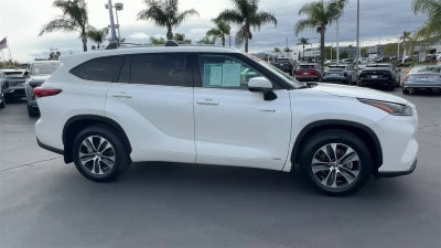 2021 Toyota Highlander Hybrid XLE