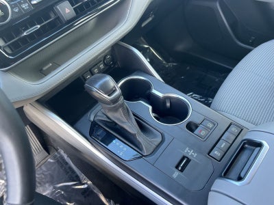 2021 Toyota Highlander LE