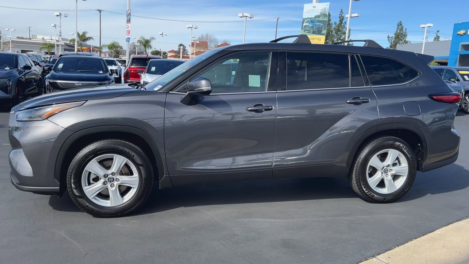 2021 Toyota Highlander LE