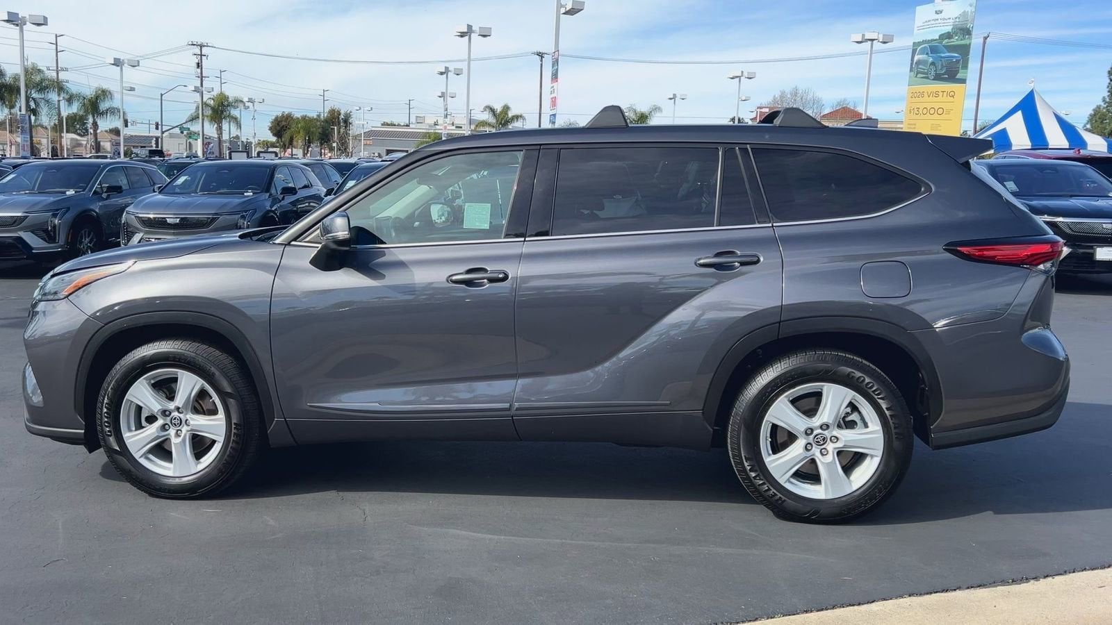 2021 Toyota Highlander LE