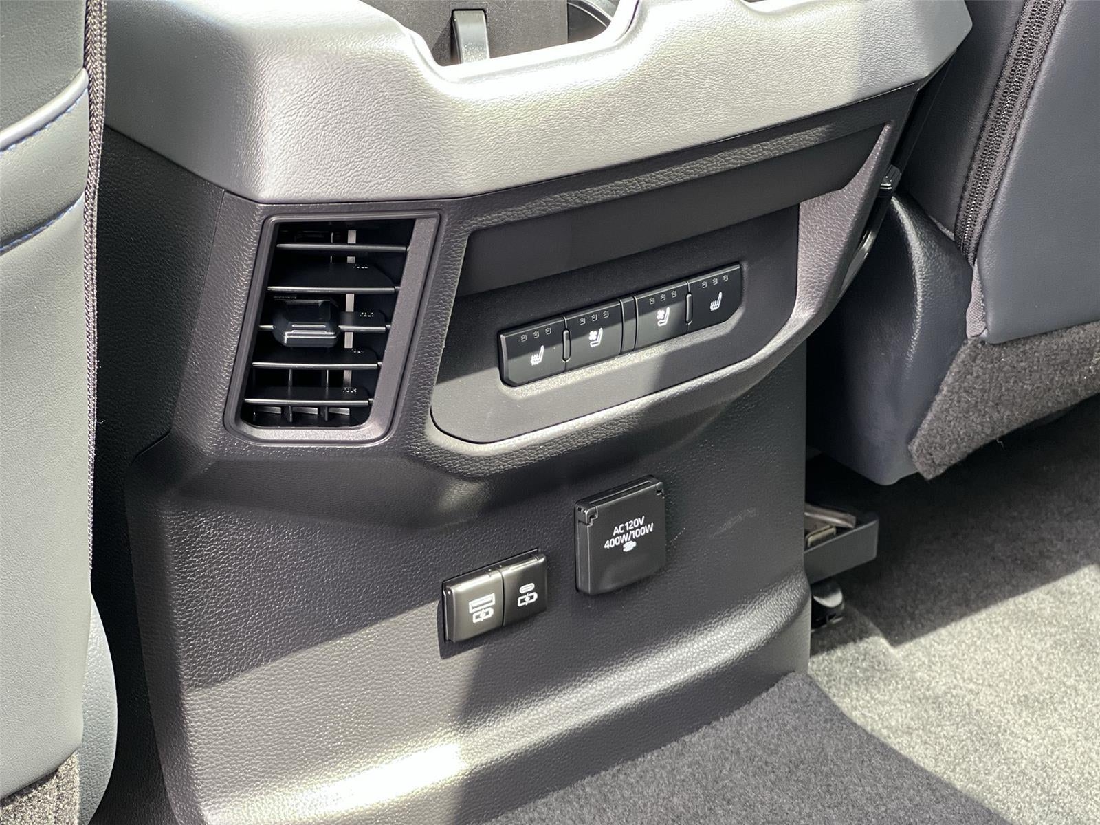 2025 Toyota Tundra Hybrid Platinum Hybrid CrewMax 5.5' Bed