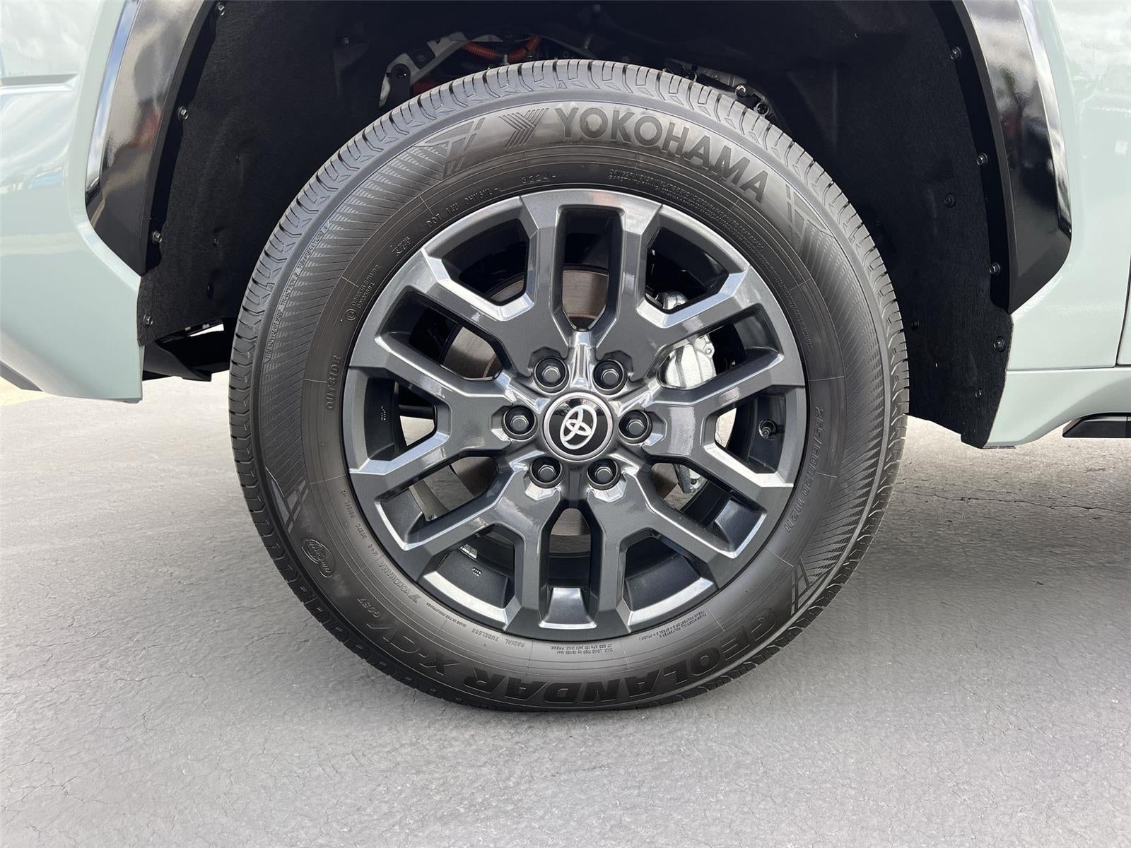 2025 Toyota Tundra Hybrid Platinum Hybrid CrewMax 5.5' Bed