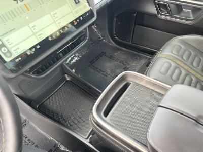 2023 RIVIAN R1T Adventure