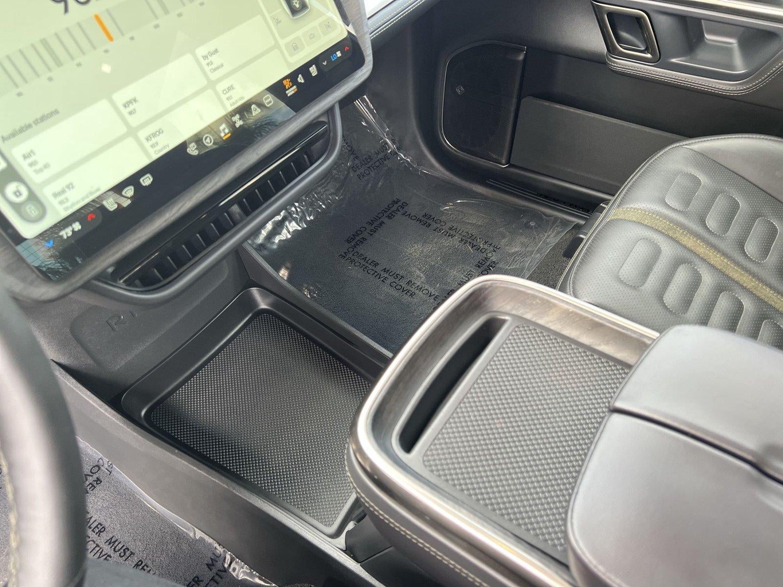 2023 RIVIAN R1T Adventure
